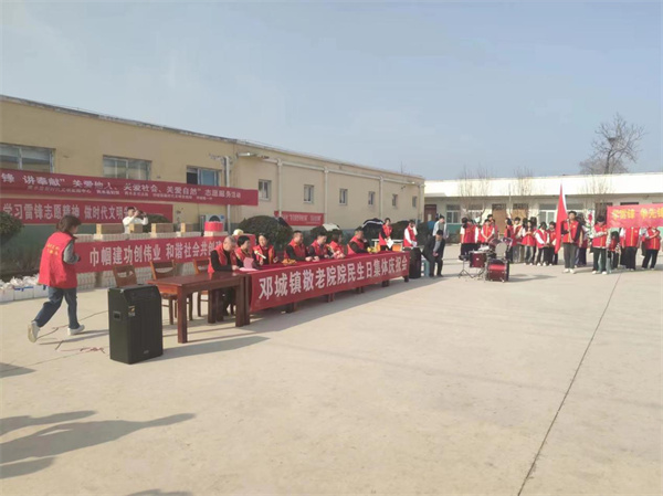 学雷锋践行动 商水公证在行动